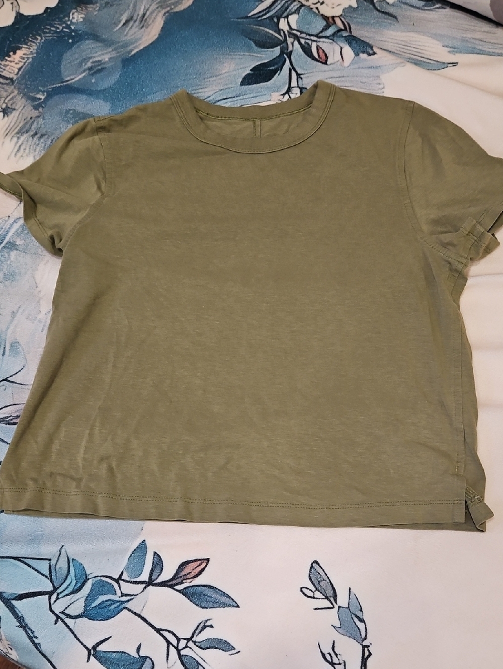 Lululemon Olive Green Crop Top